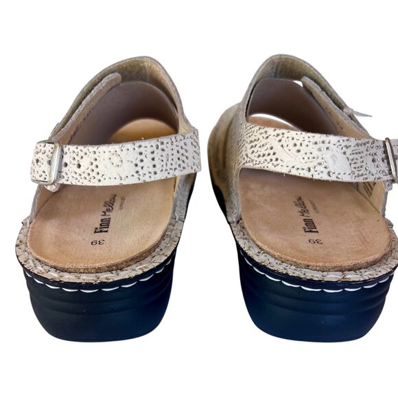 Finn Barbuda Comfort Hook & Loop Strap Sandals Champagne Garden US Size 8 EU 39 - Picture 12 of 16